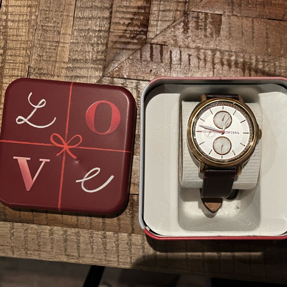Fossil watch